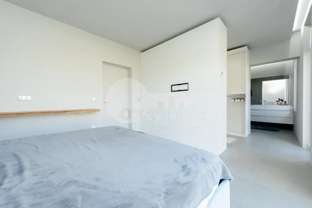 Casă, Centru, CAIȘILOR