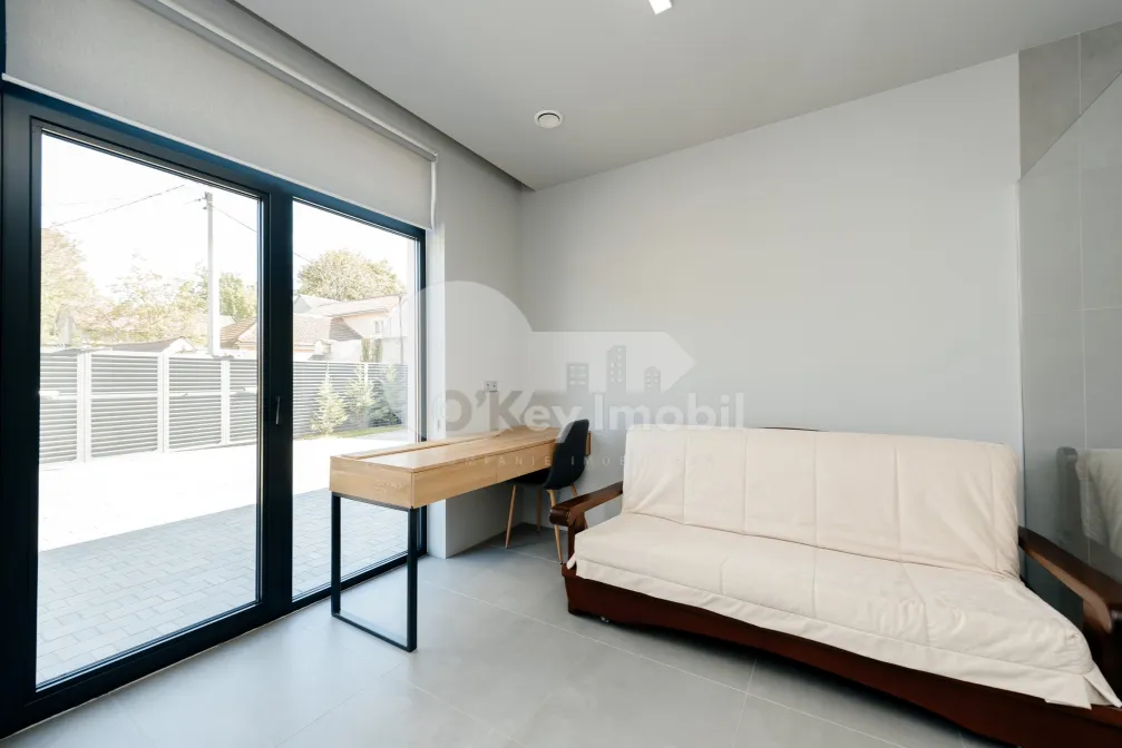 Casă, Centru, CAIȘILOR