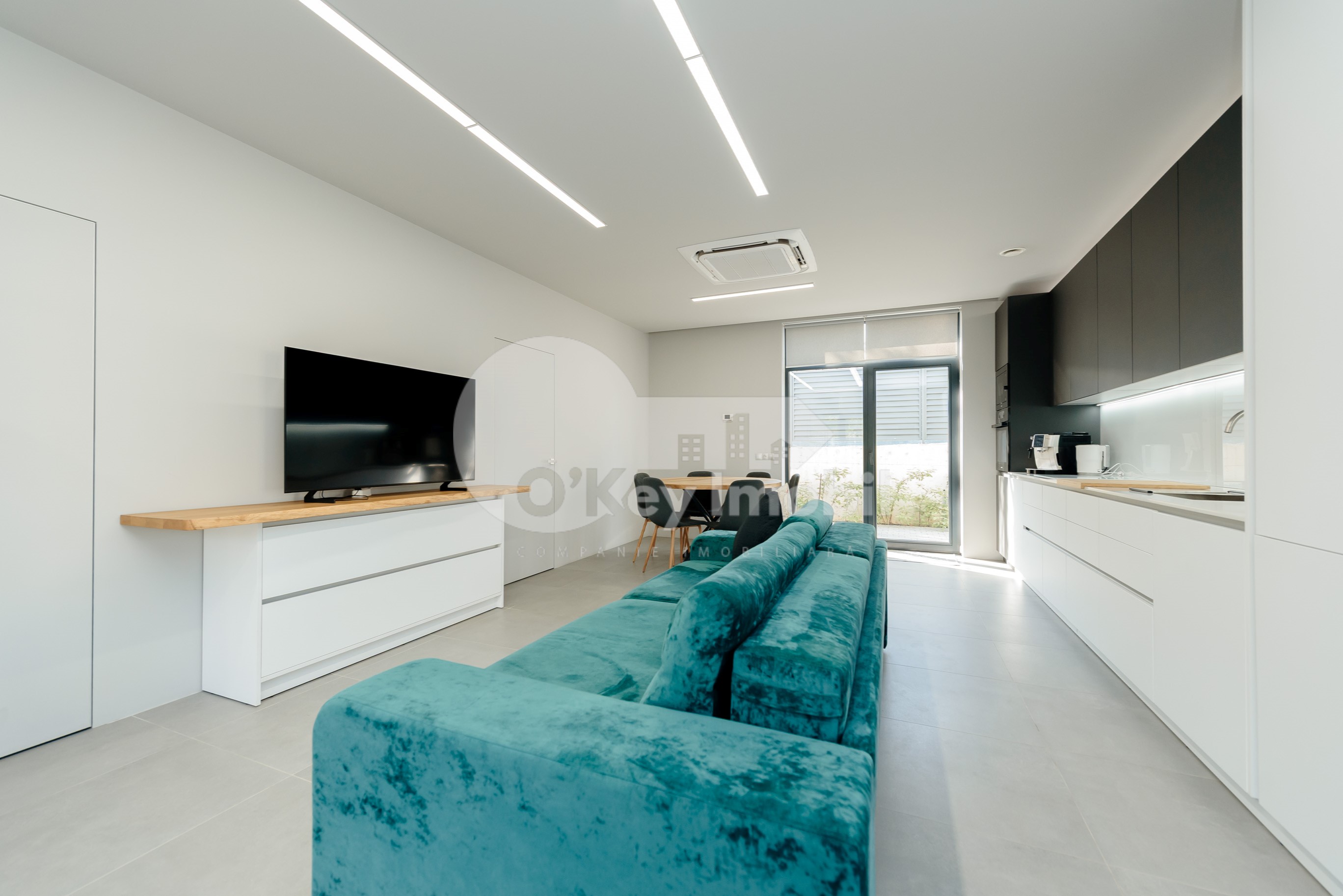 Casă, Centru, CAIȘILOR