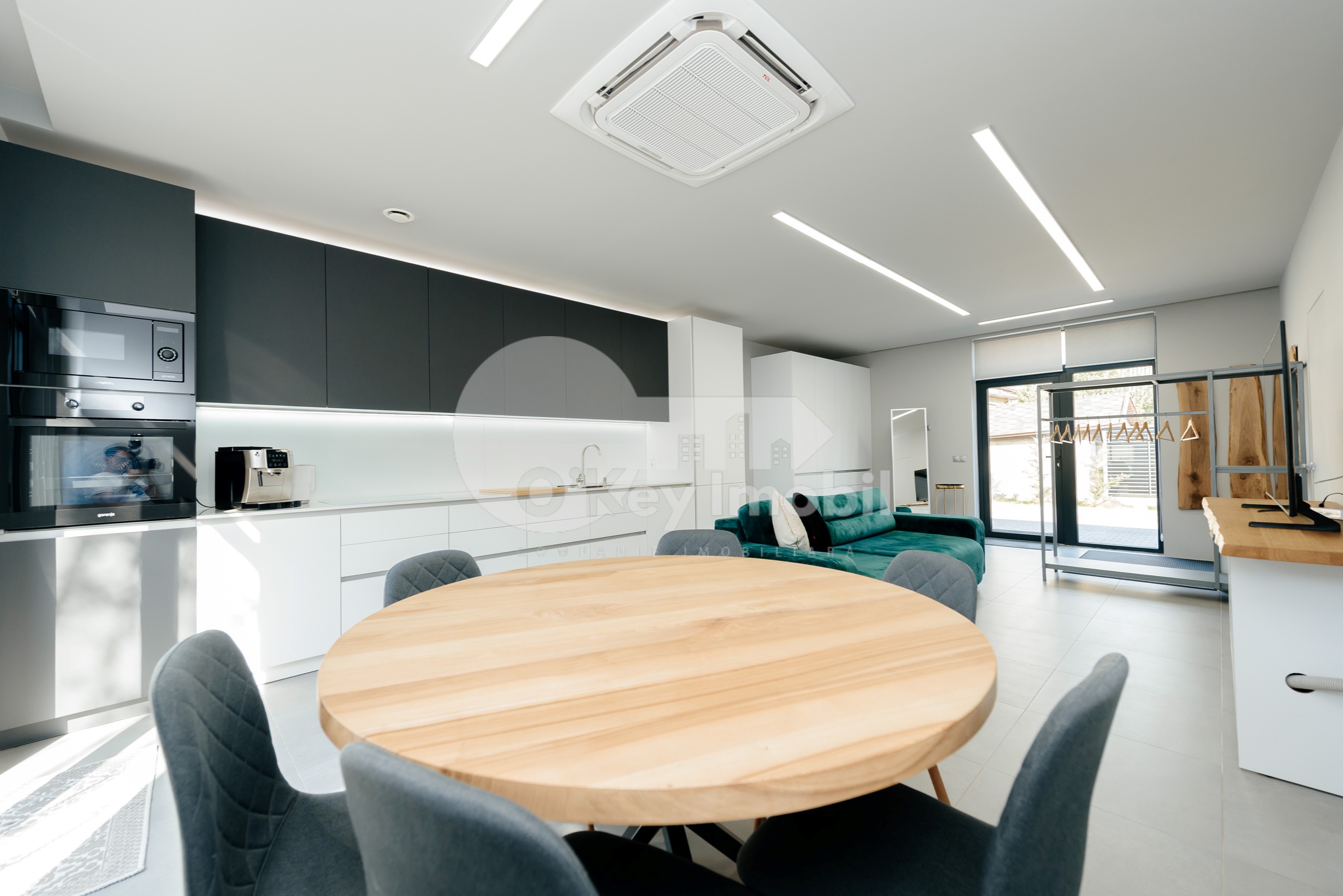 Casă, Centru, CAIȘILOR