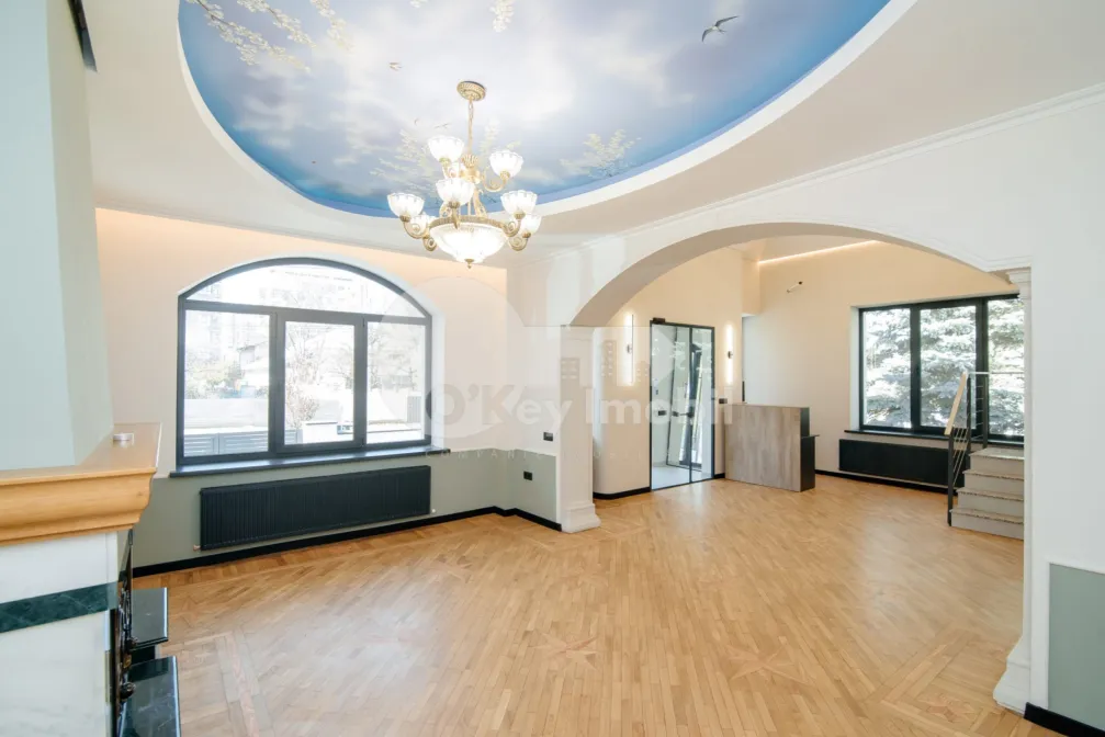 Oficiu, Buiucani, PARIS