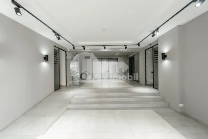 Комм. помещение, Центр, М. ВАРЛААМ