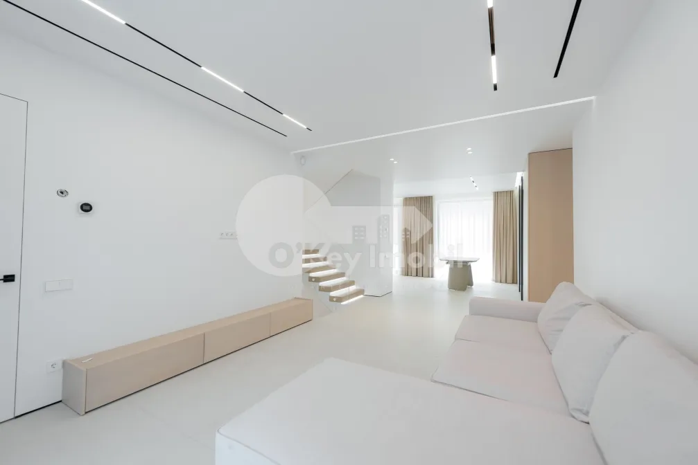 Townhouse, Centru, ANTON CRIHAN