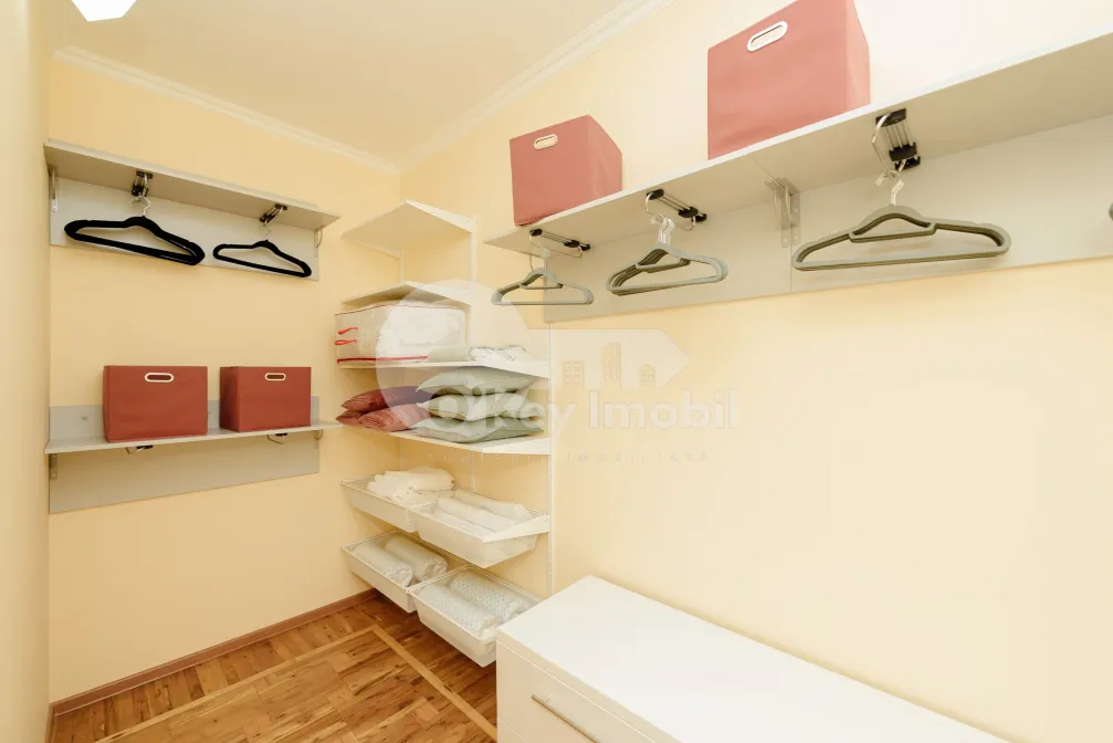 Apartament, Buiucani, VASILE STROESCU