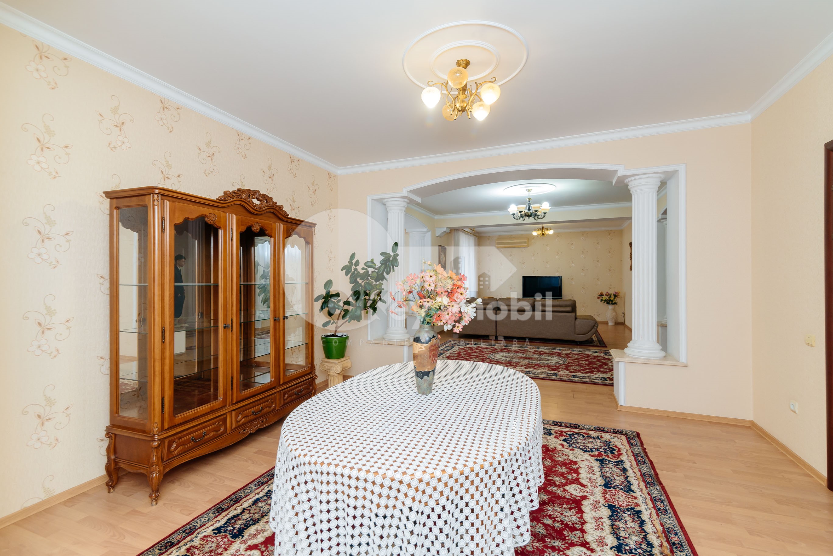 Oficiu, Centru, DÎMBULUI