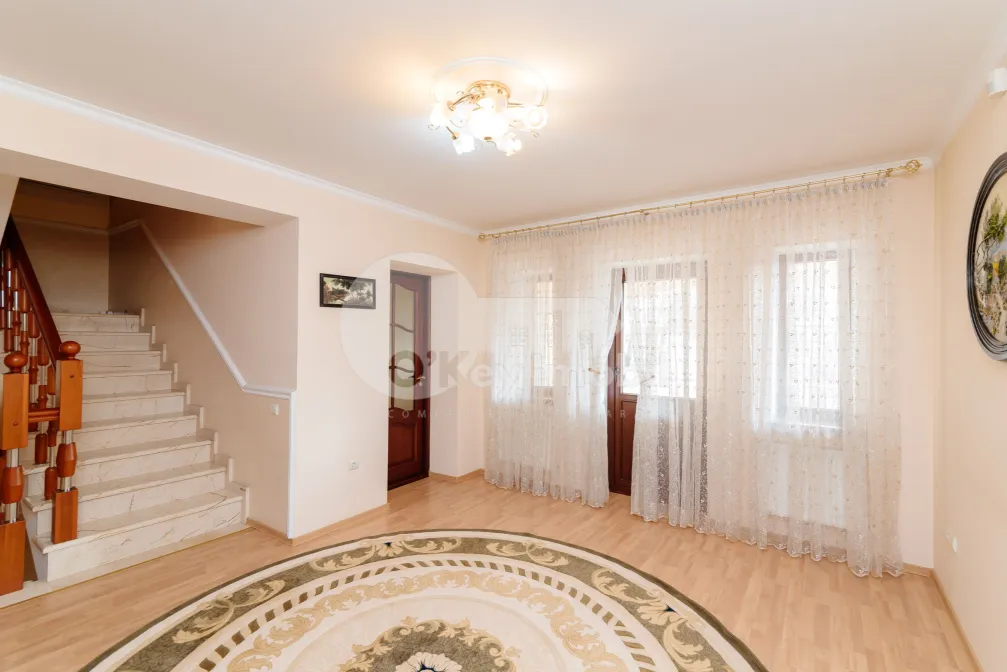 Oficiu, Centru, DÎMBULUI