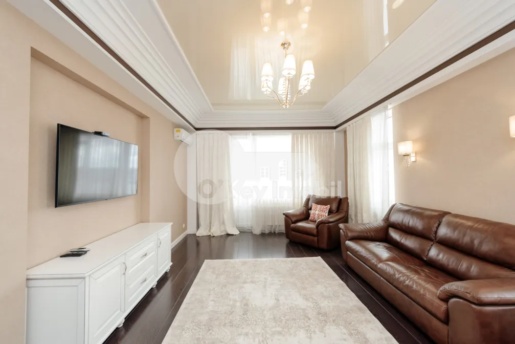 Квартира, Центр, ПЕТРУ РАРЕШ