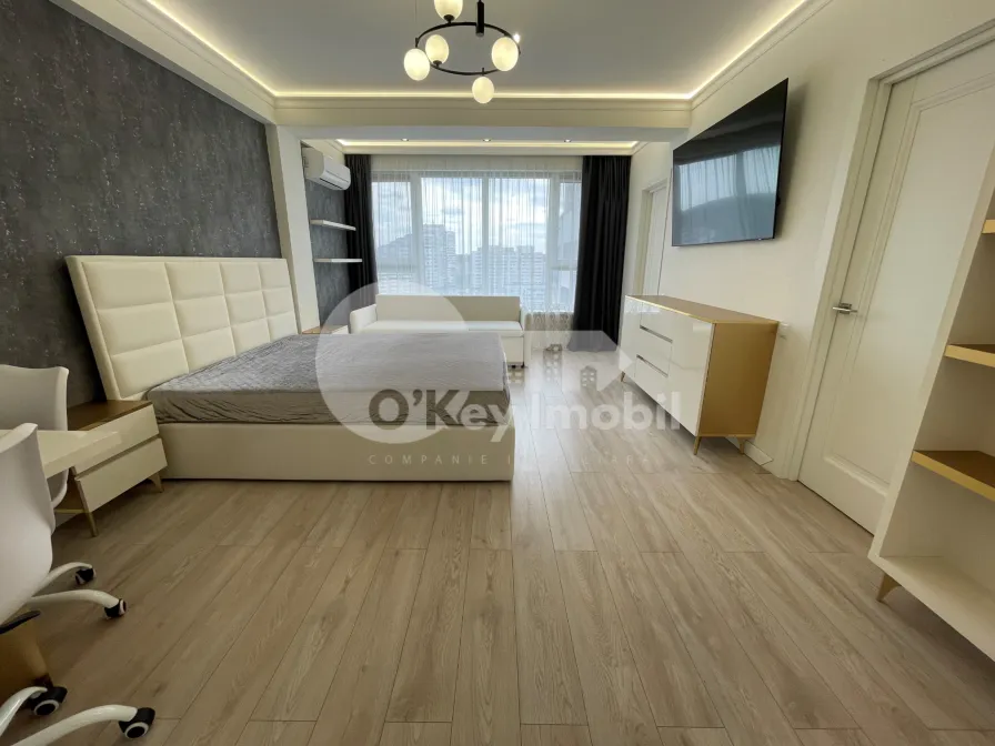 Penthouse, Botanica, BUREBISTA