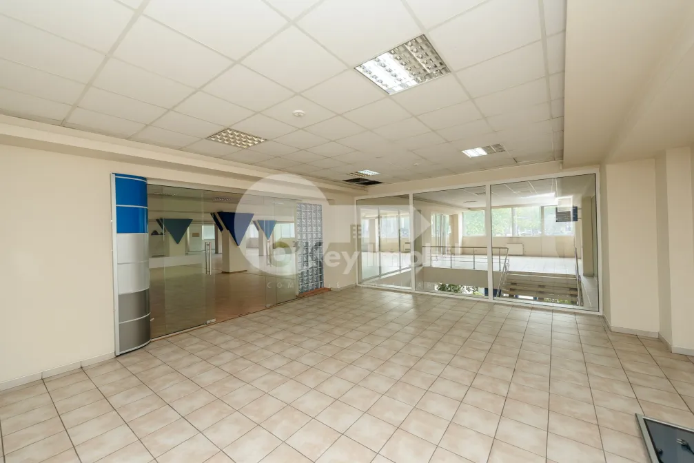 Spațiu comercial, Buiucani, CALEA IEȘILOR