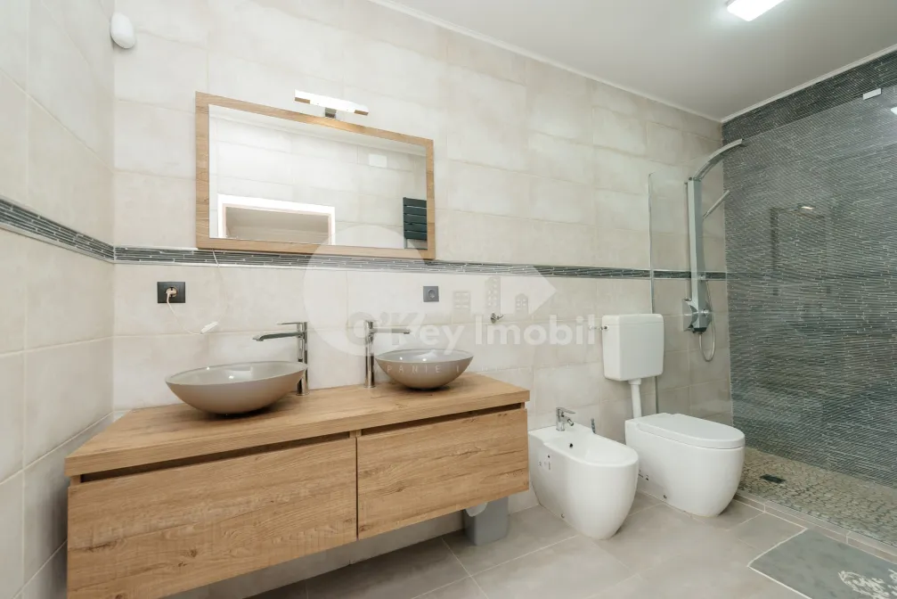 Дом, МЭГДЭЧЕШТЬ