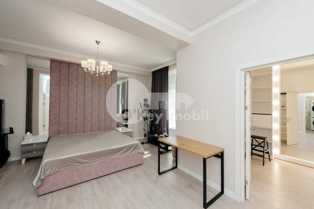 Penthouse, Botanica, BUREBISTA