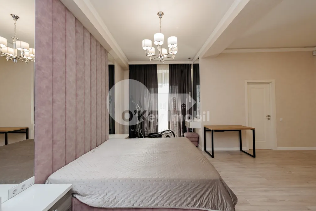 Penthouse, Botanica, BUREBISTA