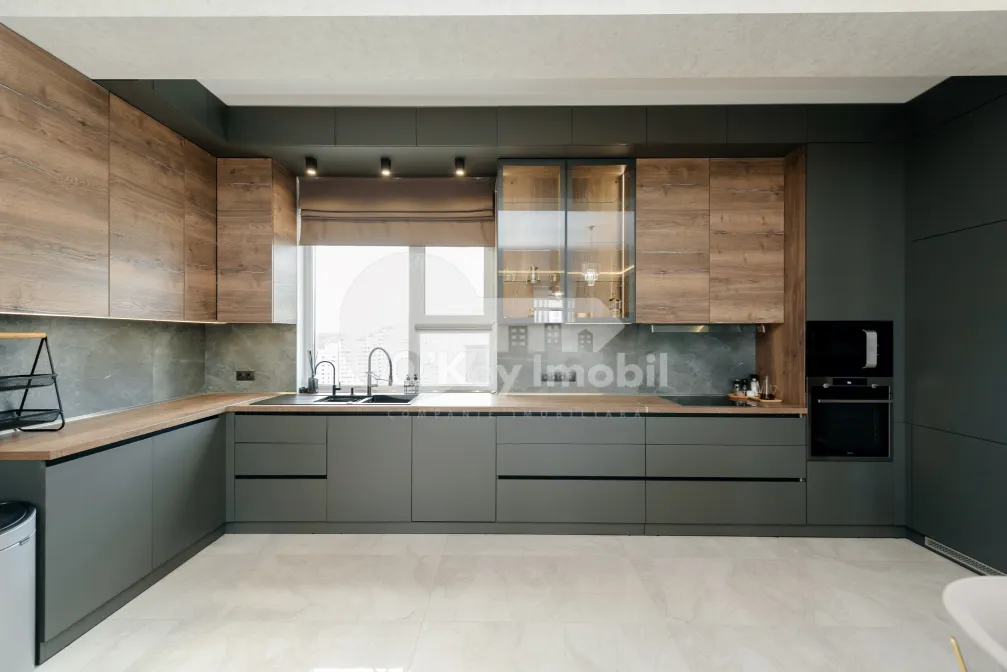 Penthouse, Botanica, BUREBISTA