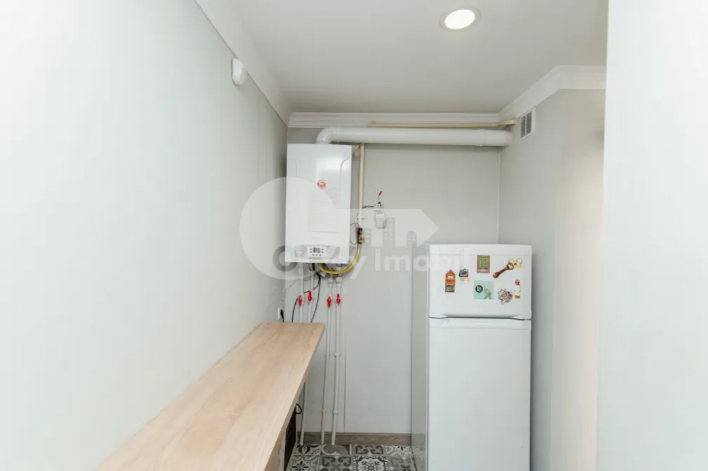 Oficiu, Centru, MIHAI EMINESCU