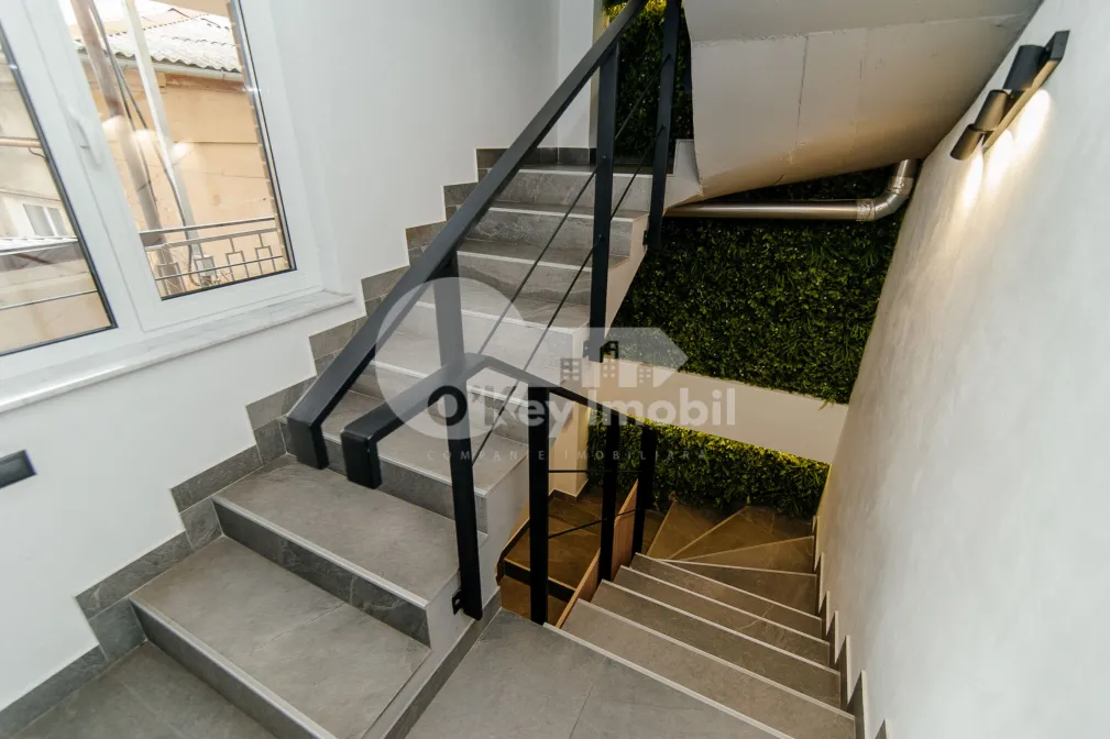 Офис, Центр, В. ПЫРКЭЛАБ