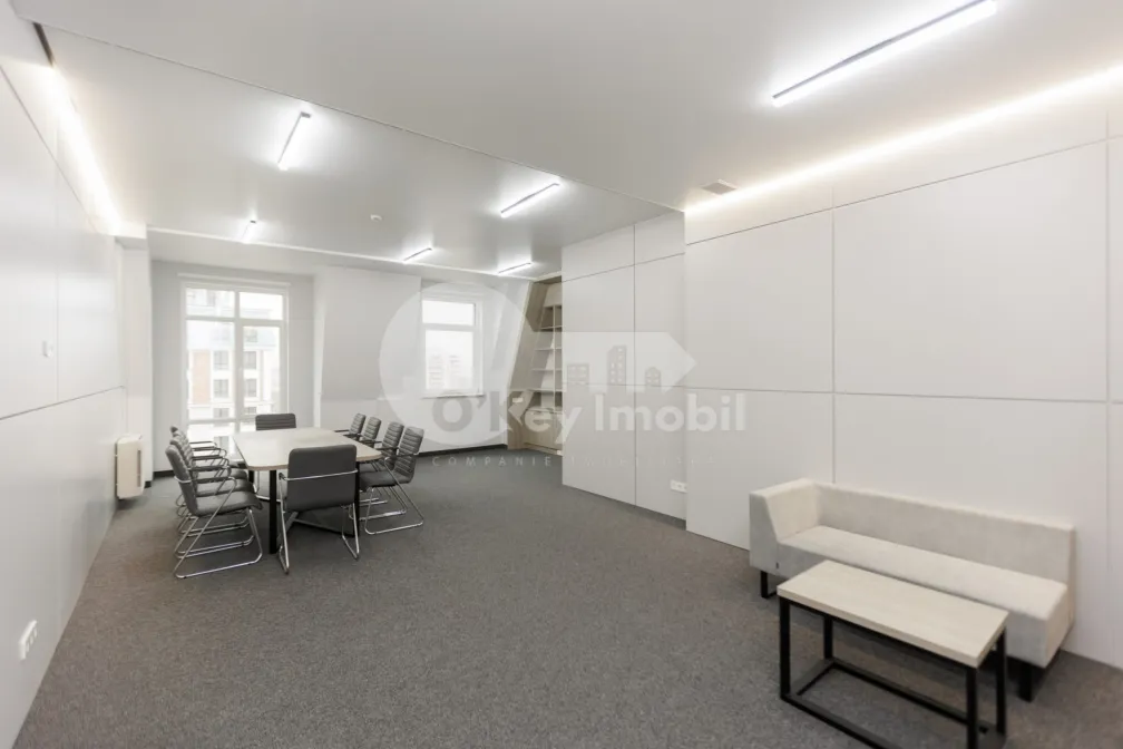 Oficiu, Centru, MIHAI EMINESCU