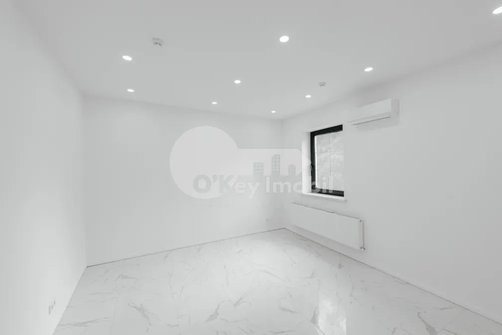 Комм. помещение, Центр, БУЛГАРЭ