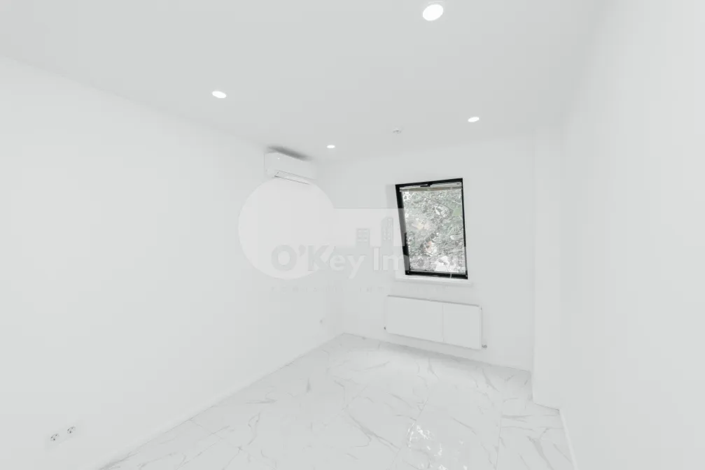 Комм. помещение, Центр, БУЛГАРЭ