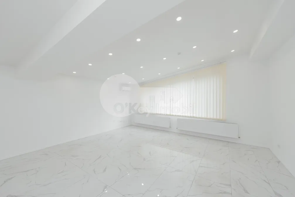 Комм. помещение, Центр, БУЛГАРЭ