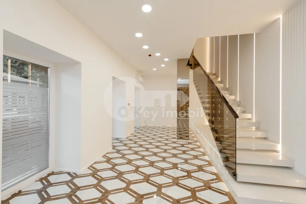 Комм. помещение, Центр, БУЛГАРЭ