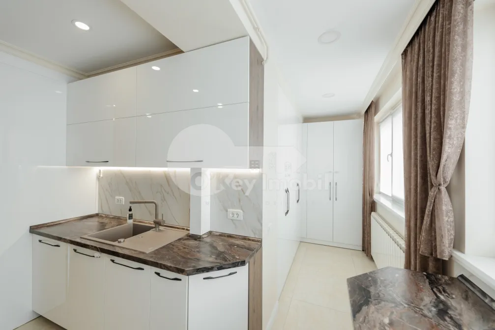 Apartament, Centru, SERGHEI LAZO