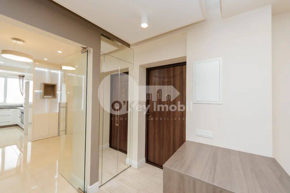 Apartament, Centru, SERGHEI LAZO