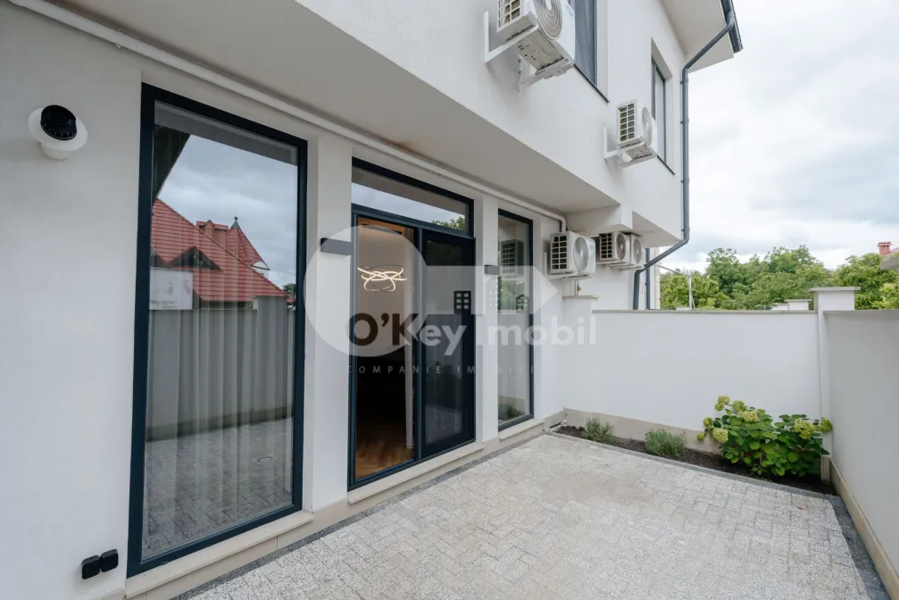 Townhouse, Centru, DÎMBULUI