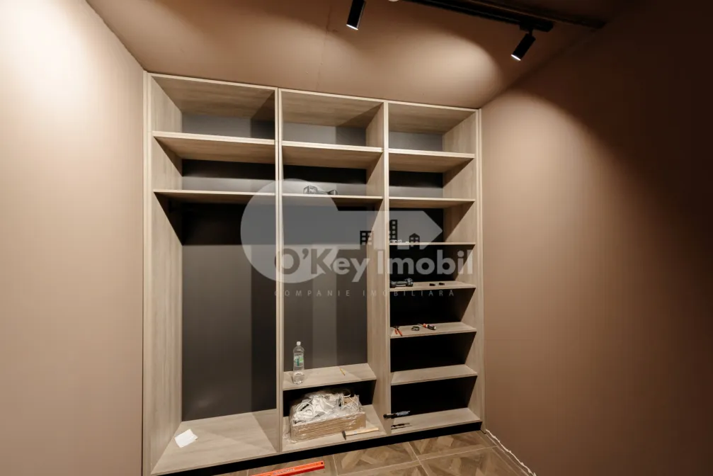 Townhouse, Centru, DÎMBULUI