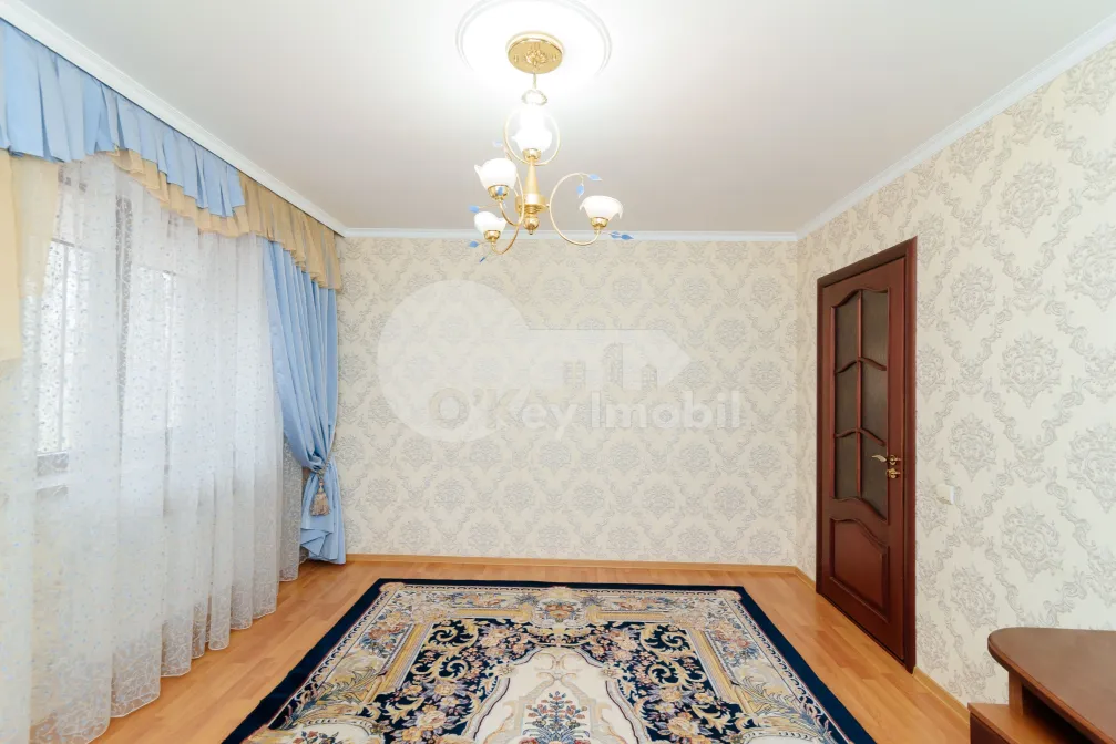 Casă, Centru, DÎMBULUI