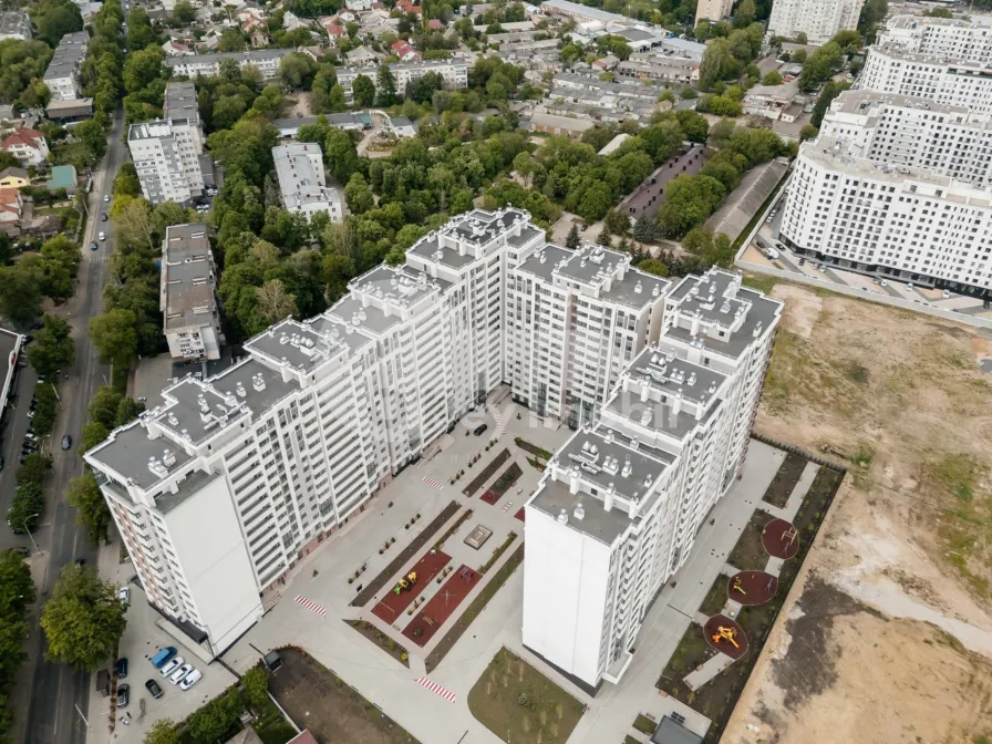 Apartament, Buiucani, VASILE LUPU