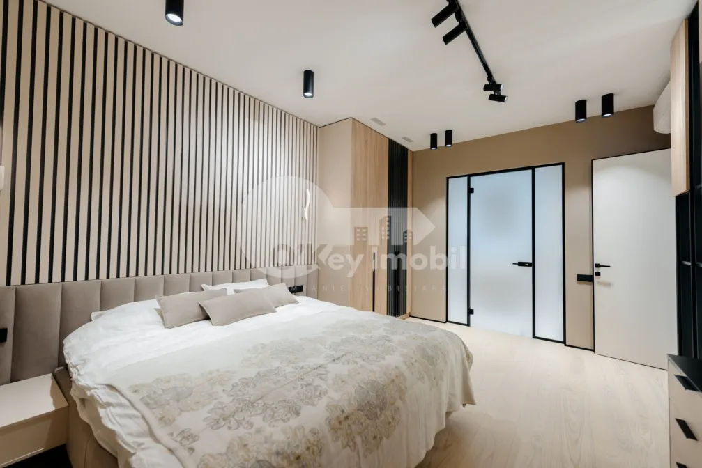 Apartament, Buiucani, GHIOCEILOR