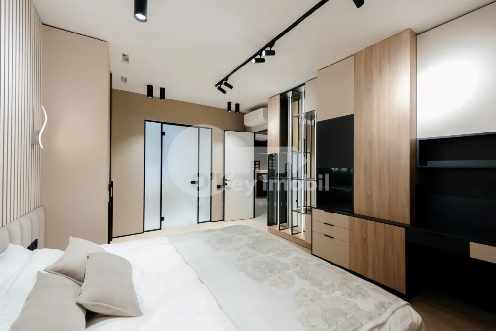 Apartament, Buiucani, GHIOCEILOR