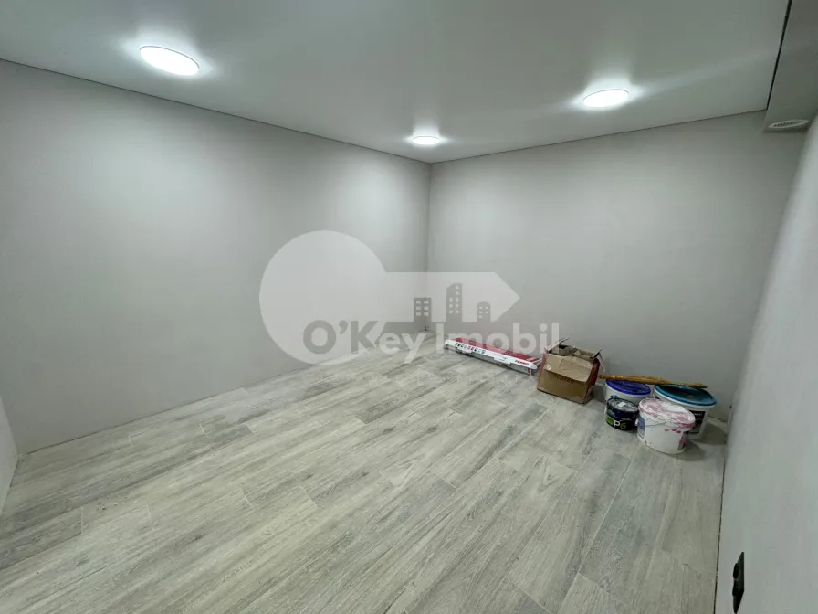 Комм. помещение, Центр, ЧУФЛЯ