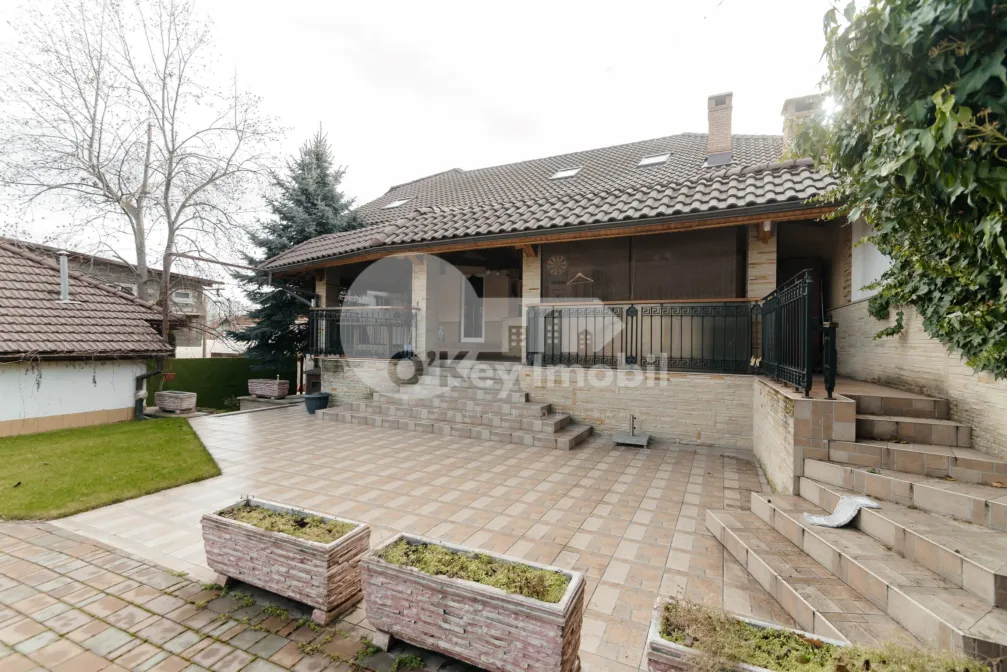 Casă, Buiucani, PRIMĂVERII