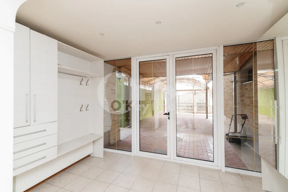 Casă, Buiucani, PRIMĂVERII