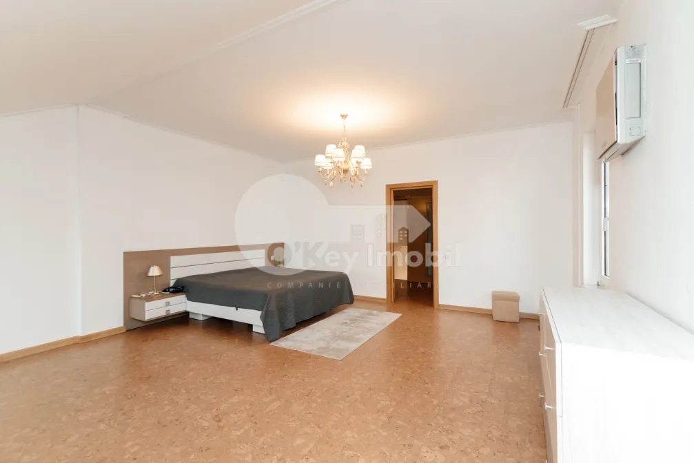 Casă, Buiucani, PRIMĂVERII