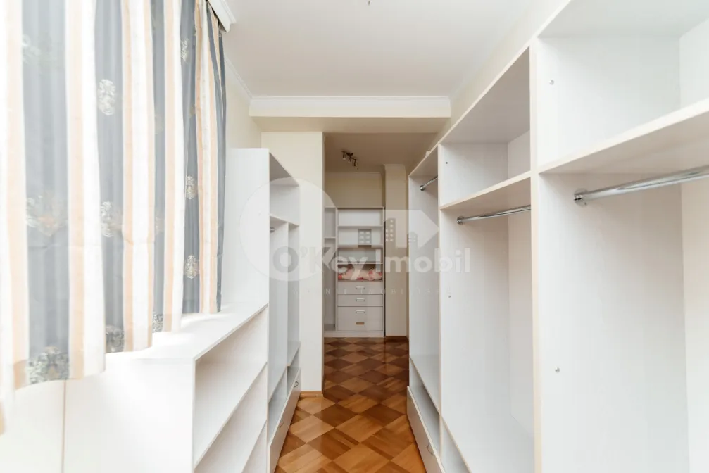 Casă, Buiucani, PRIMĂVERII