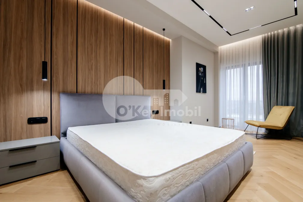 Penthouse, Centru, BUJORILOR