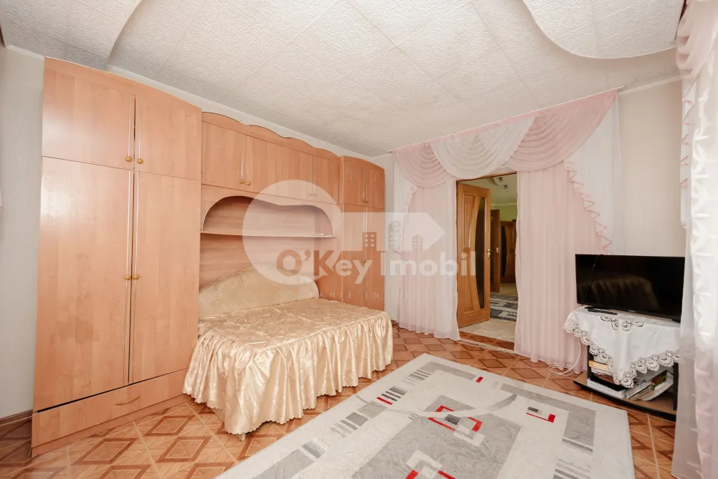 Дом, КОЖУШНА