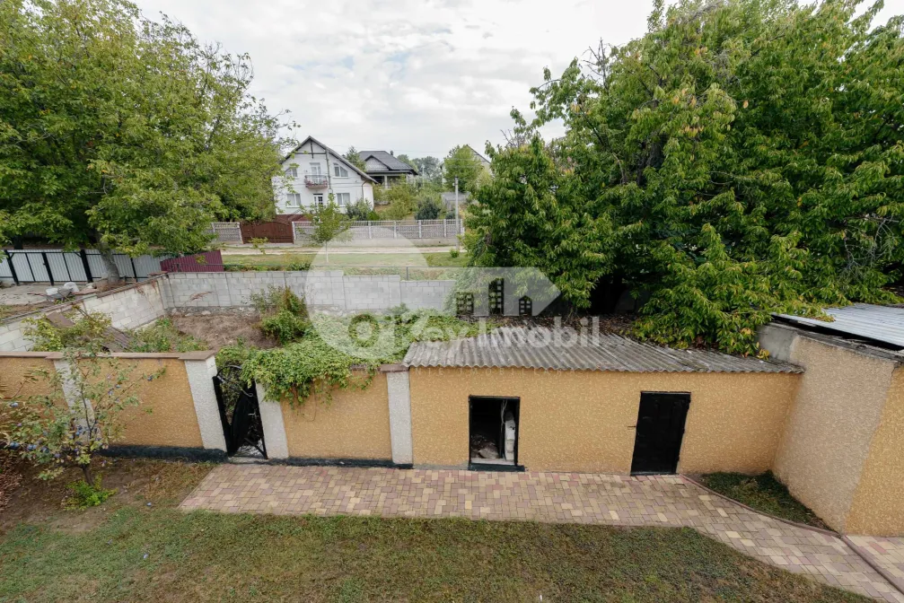 Дом, КОЖУШНА