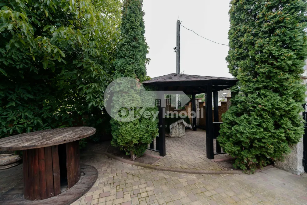 Дом, КОЖУШНА