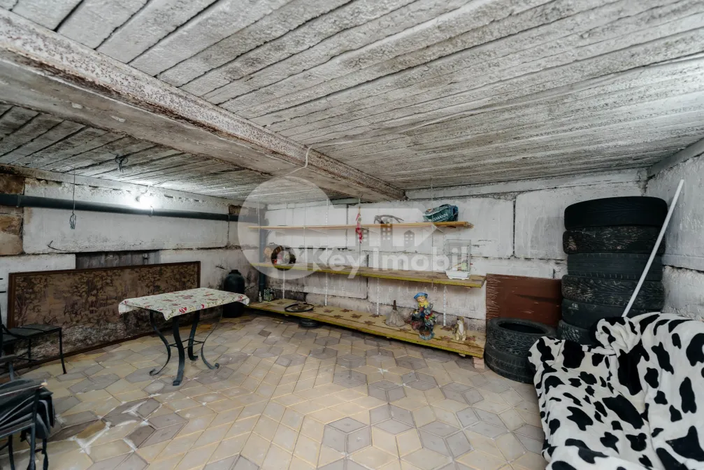 Дом, КОЖУШНА