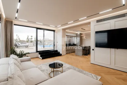 Penthouse, Centru, BUJORILOR