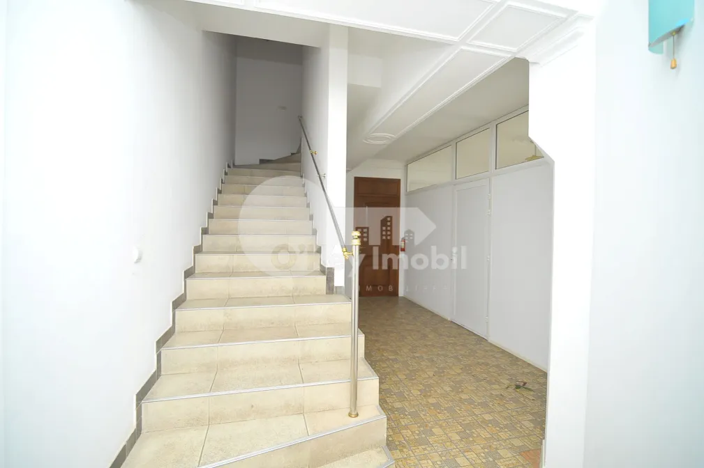 Oficiu, Centru, TOMA CIORBĂ