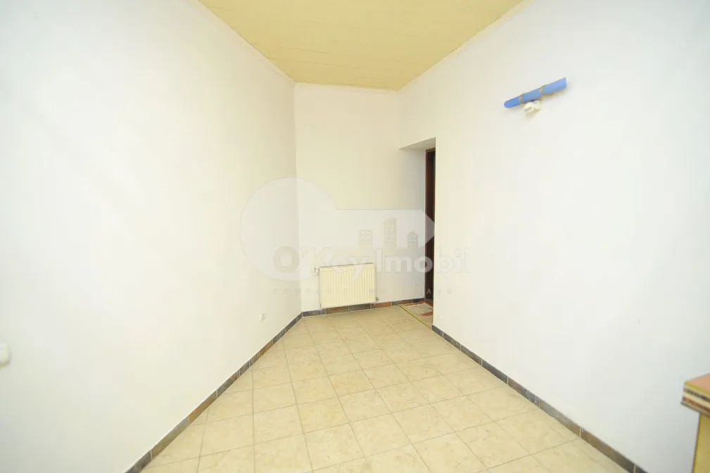 Oficiu, Centru, TOMA CIORBĂ