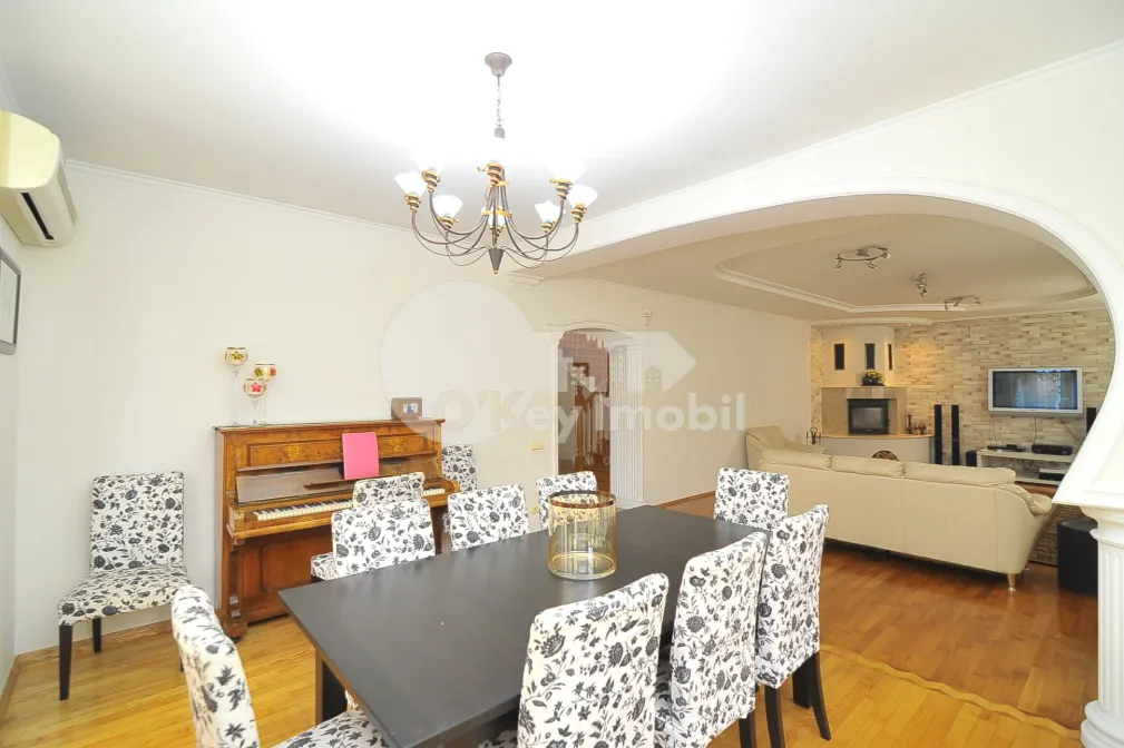 Casă - str-la Mihai Eminescu - Botanica