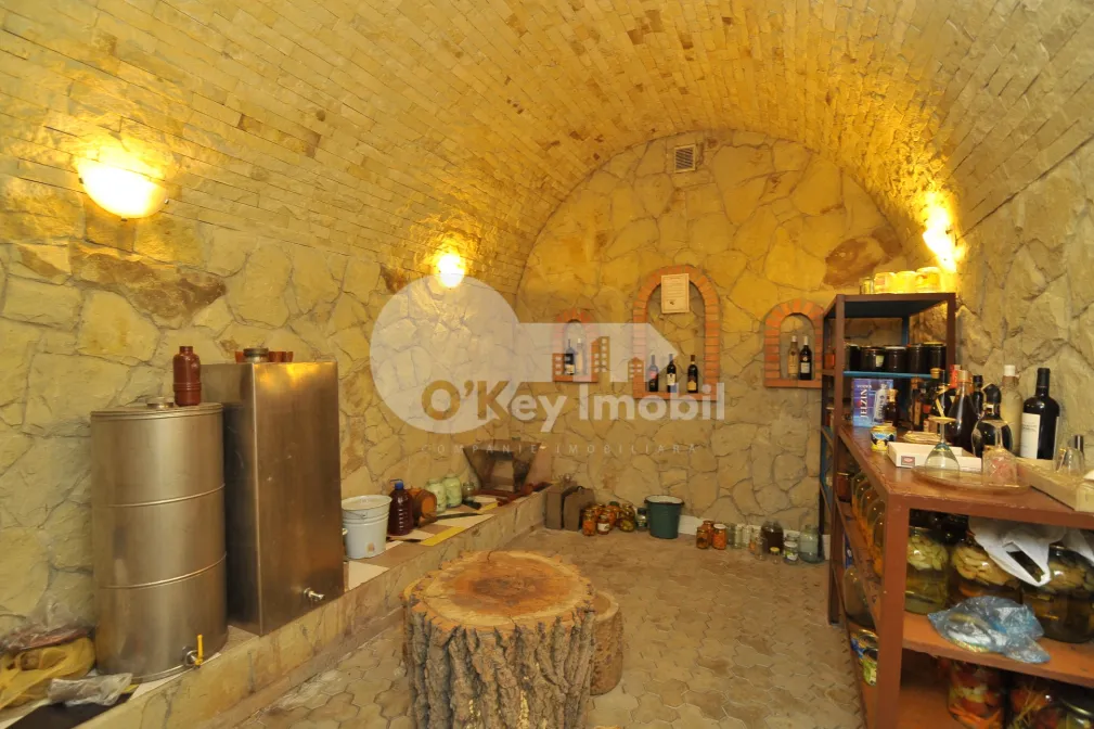 Casă, Centru, AUREL DAVID