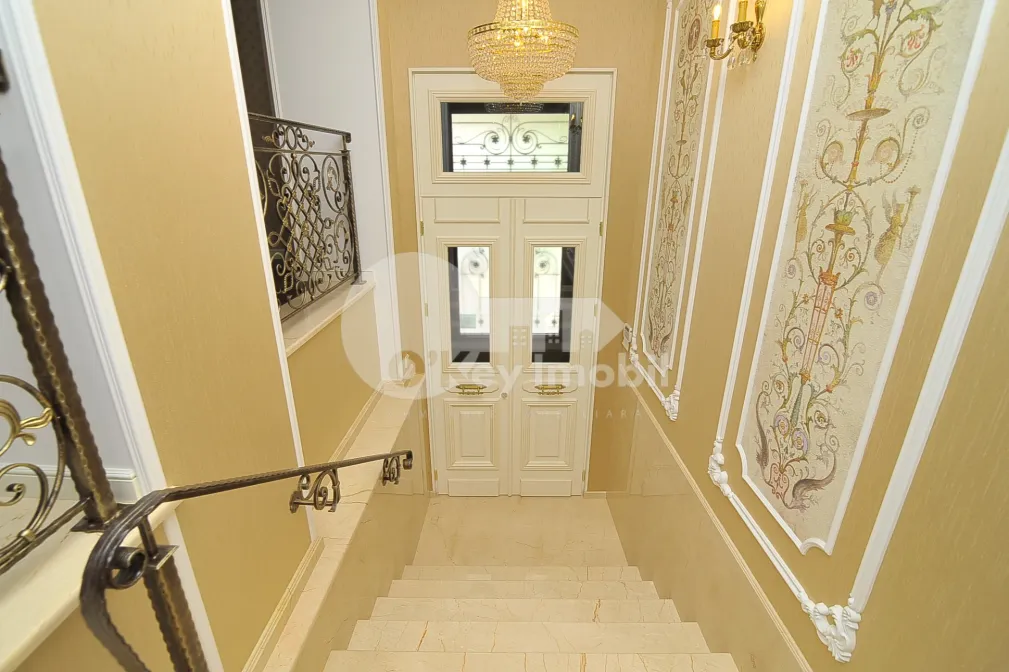 Casă, Centru, ALEXANDR PUȘKIN