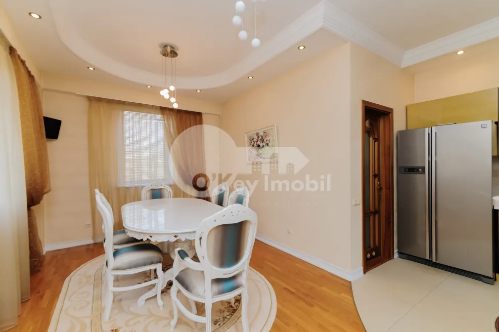 Квартира, Центр, A. ПУШКИНА