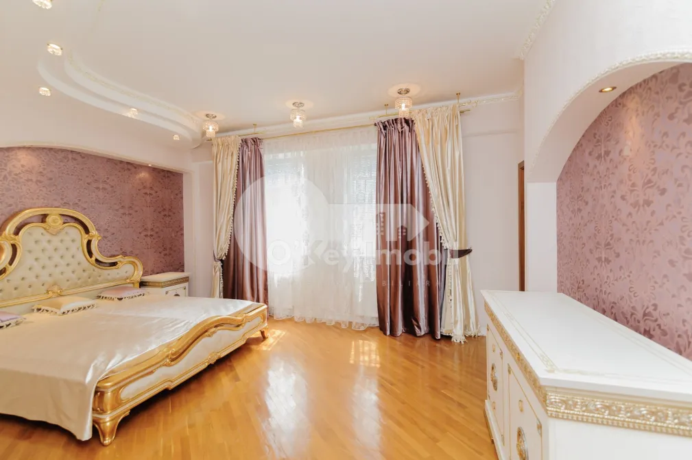 Квартира, Центр, A. ПУШКИНА